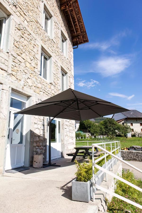La Batisse L'Arbre Beige Appartement Le Petit-Abergement Buitenkant foto